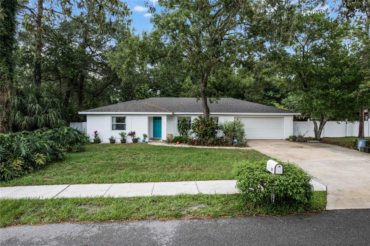329 E Orange St, ALTAMONTE SPRINGS, FL 32701 MLS O6120179 Redfin