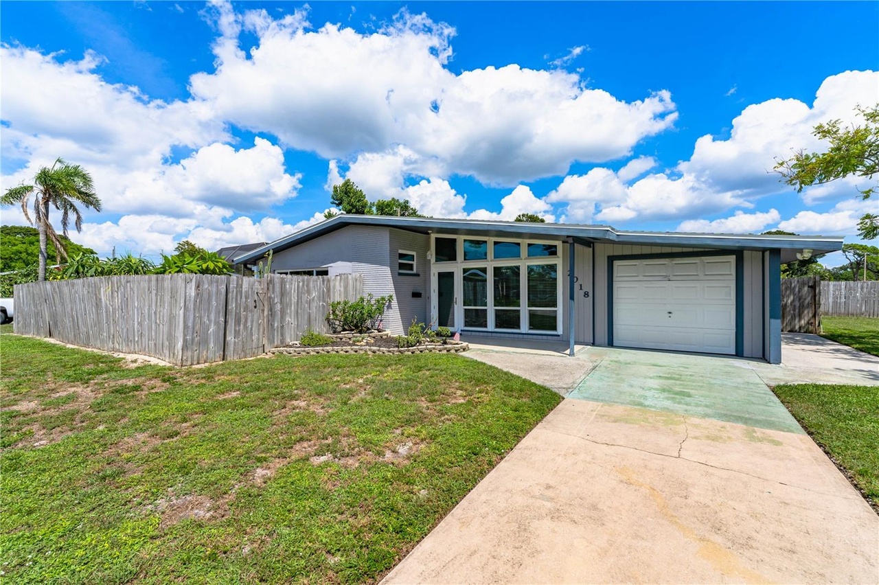 2018 Randa Blvd, SARASOTA, FL 34235 MLS A4582301 Redfin