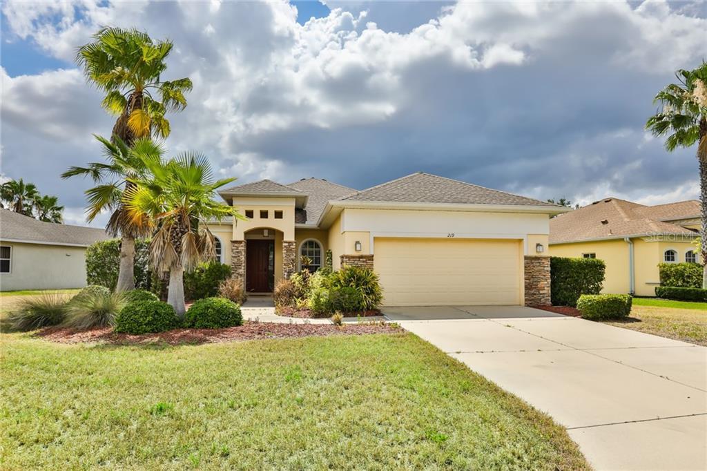 219 Dahlia Ct, BRADENTON, FL 34212 | MLS# A4437312 | Redfin