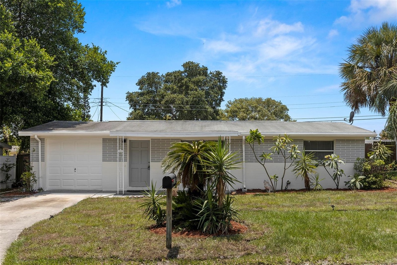 2031 Holiday Dr, HOLIDAY, FL 34691  MLS# T3456356  Redfin