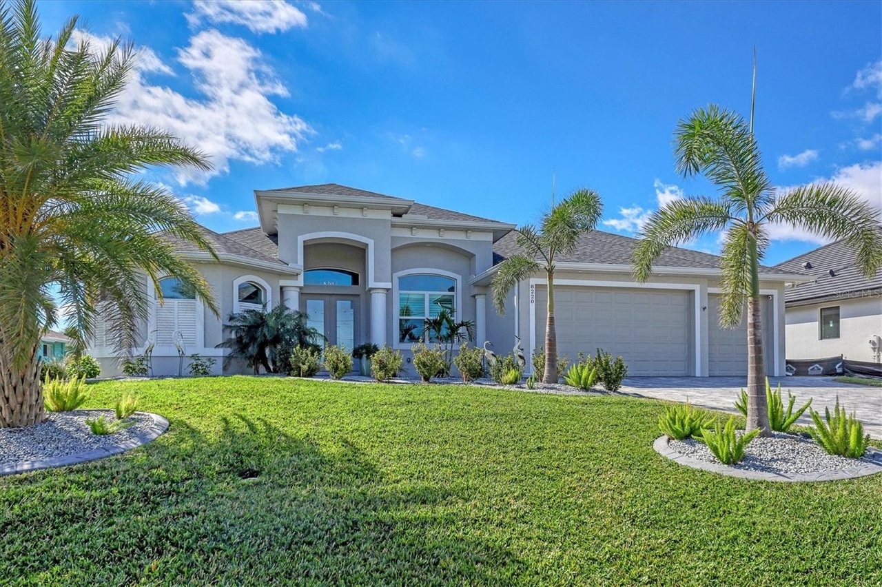 8220 Tecumseh Cir, PORT CHARLOTTE, FL 33981 MLS D6129373 Redfin