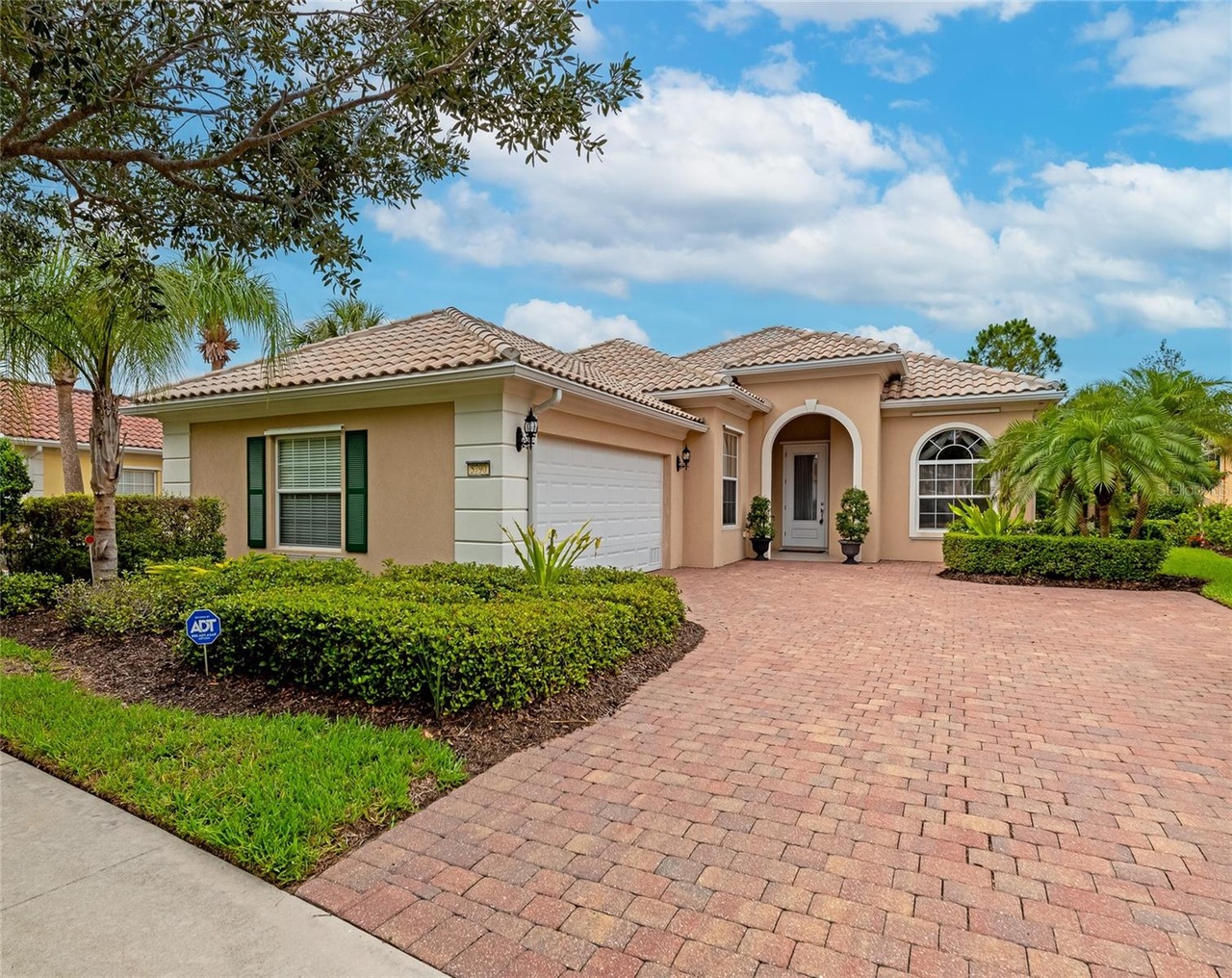 5790 Benevento Dr, SARASOTA, FL 34238 | MLS# A4574473 | Redfin