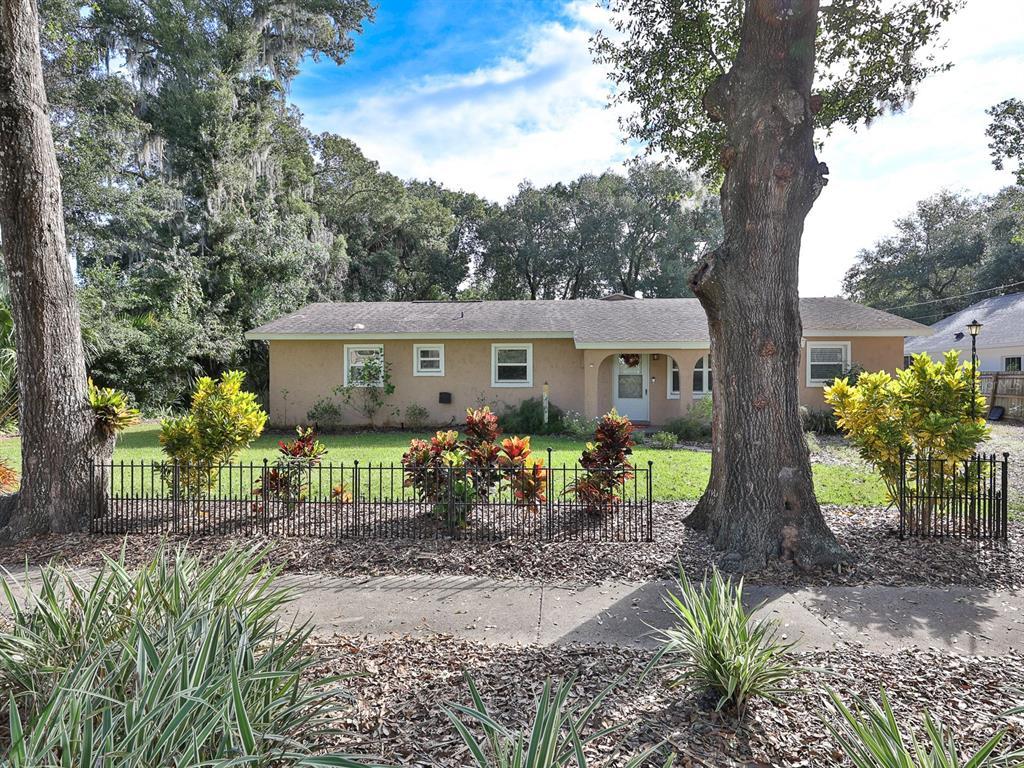1016 N Grandview St, MOUNT DORA, FL 32757 MLS G5061476 Redfin