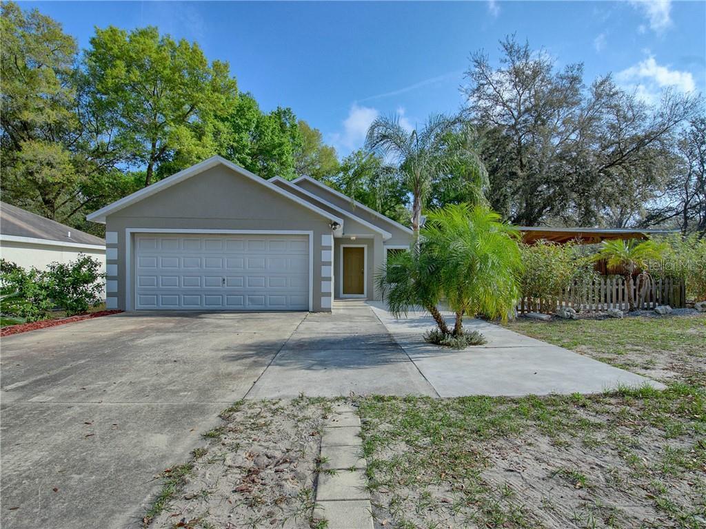 40236 Palm St, LADY LAKE, FL 32159 | MLS# G5027554 | Redfin