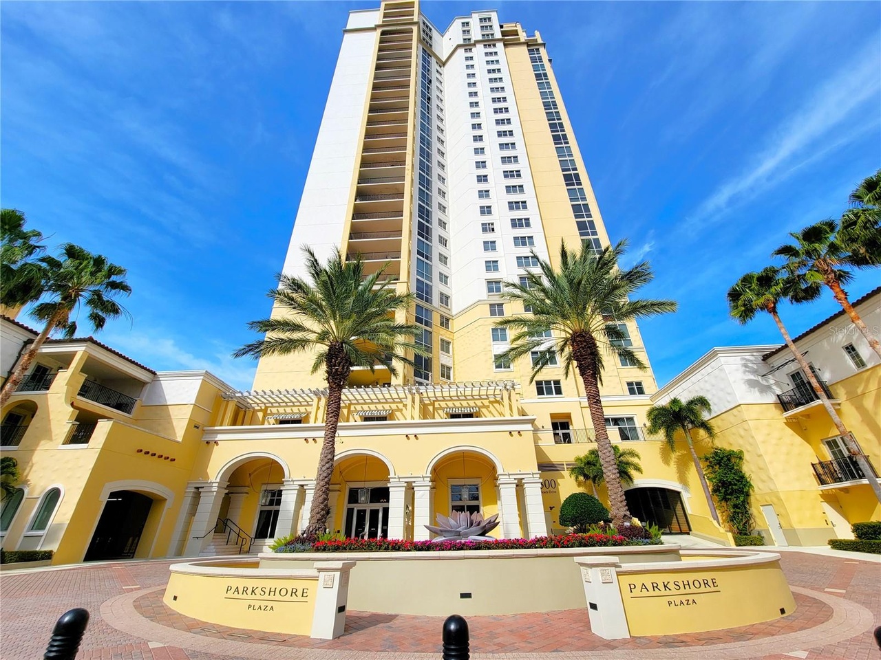300 Beach Dr NE #504, ST PETERSBURG, FL 33701