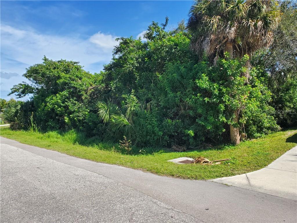 Plover Rd, VENICE, FL 34293 | MLS# N6109657 | Redfin