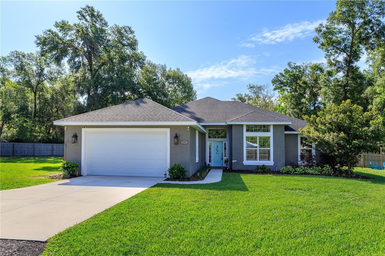 201 Grand Ave, DELAND, FL 32720 | MLS# O6108694 | Redfin