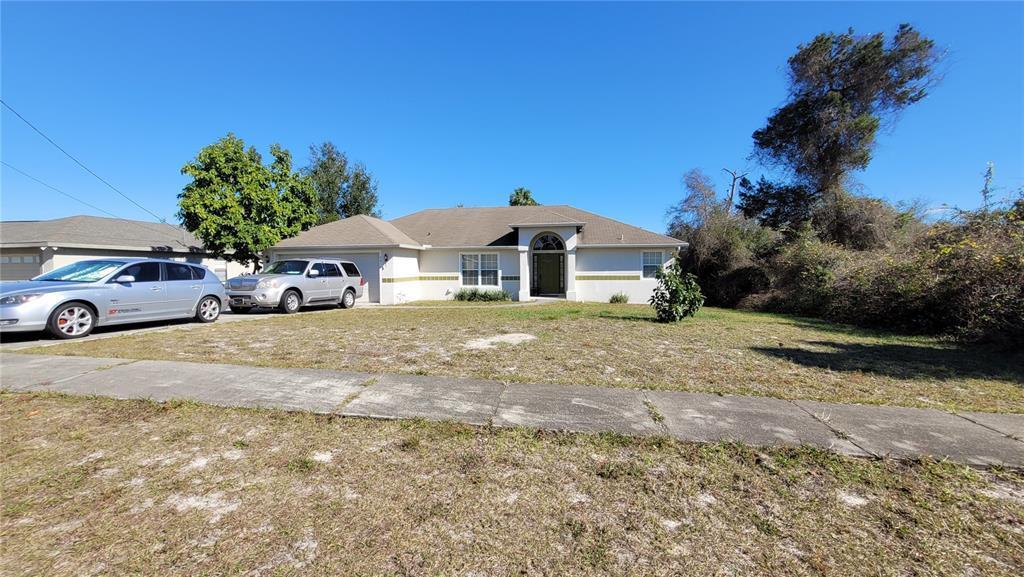 3018 Foxboro Cir, Deltona, FL 32738 | Redfin