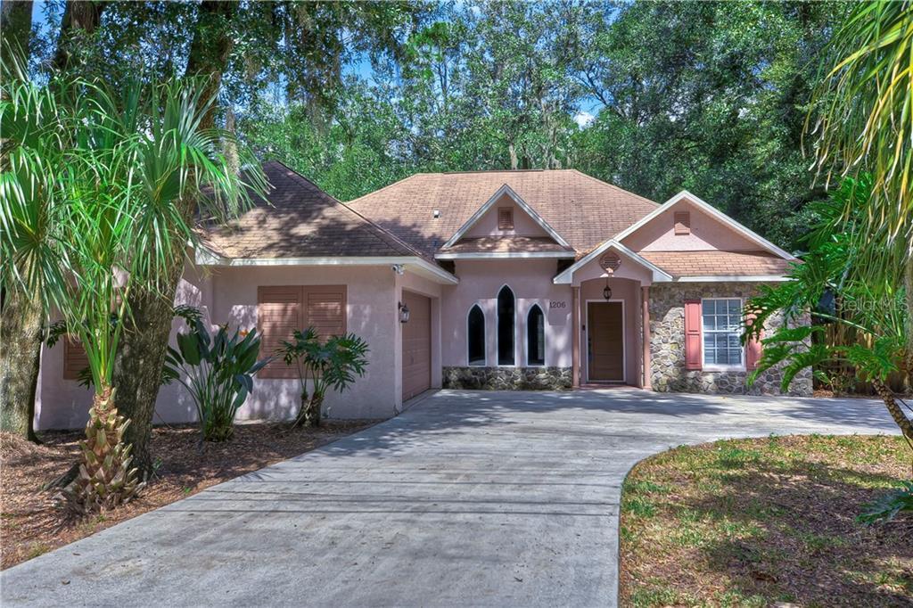 1206 Victoria St, PLANT CITY, FL 33563 MLS T3202844