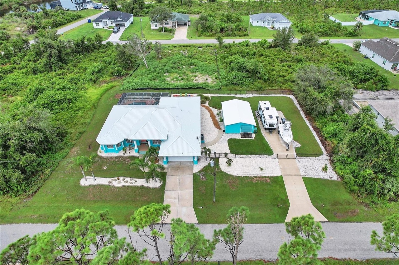 サエラ HISCHRONE 14141 Chesswood Ln, PORT CHARLOTTE, FL 33981 | Redfin