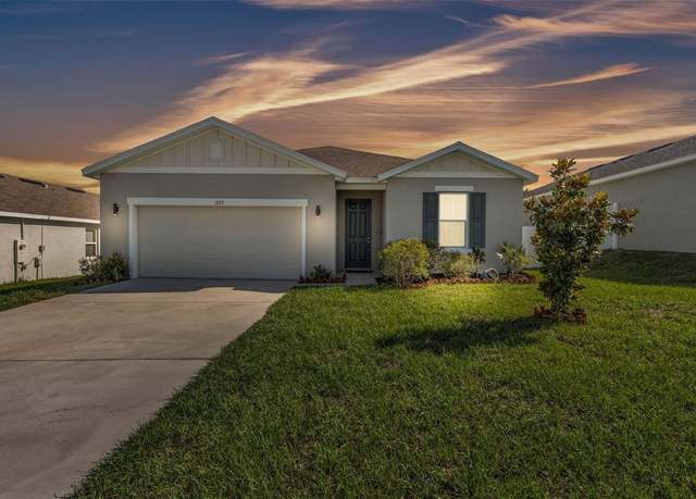 Property at 1725 Hill Top Dr, Dundee, FL 33838, 4 beds, 3 baths