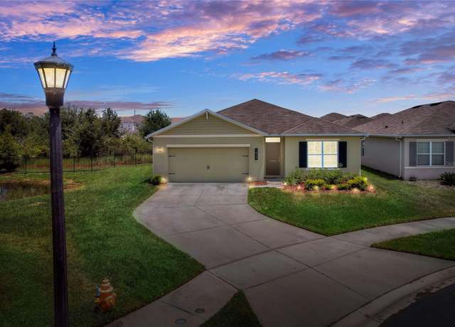 Property at 1829 Pristine Loop, Lakeland, FL 33811, 4 beds, 2 baths