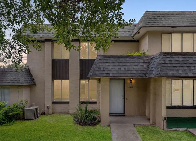 Property at 5426 Fairwood Way #702, Orlando, FL 32808, 3 beds, 2.5 baths
