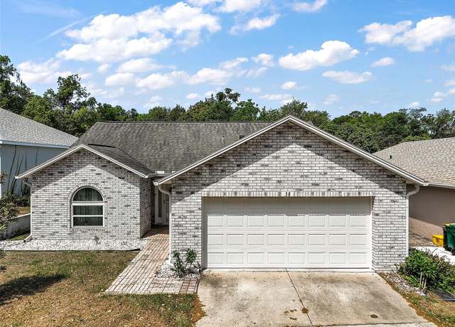 Property at 38 Townhill Dr, Eustis, FL 32726, 2 beds, 2 baths