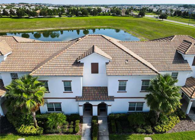 Property at 8971 Stinger Dr, Davenport, FL 33896, 4 beds, 3 baths