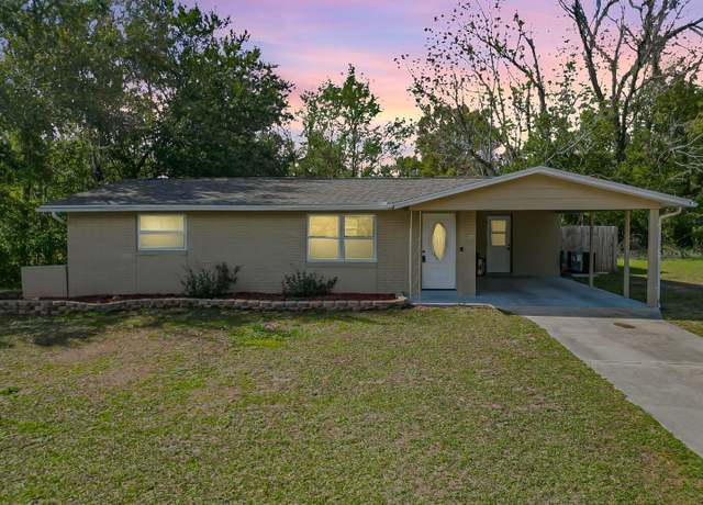 Property at 20 N Osceola St, Beverly Hills, FL 34465, 2 beds, 1 bath