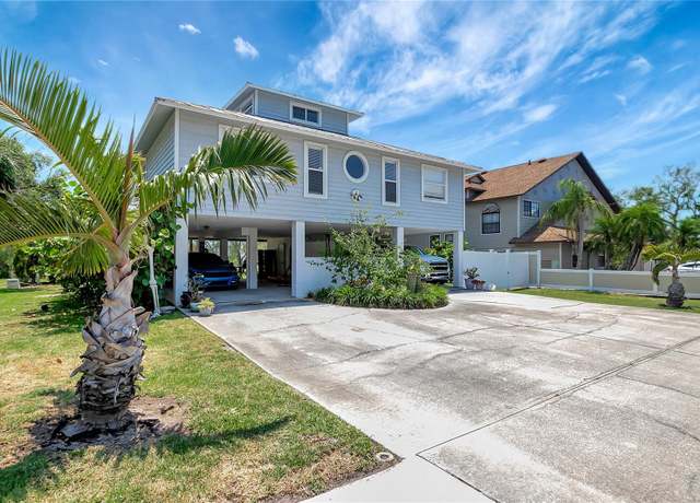 Property at 13974 75th Ave, Seminole, FL 33776, 4 beds, 2 baths