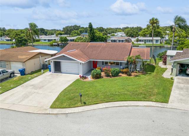 Property at 4145 Star Island Dr, Holiday, FL 34691, 2 beds, 2 baths