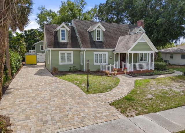 Property at 7754 Westmoreland Dr, Sarasota, FL 34243, 5 beds, 3 baths