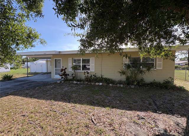 Property at 1224 38th St W, Bradenton, FL 34205, 2 beds, 1 bath