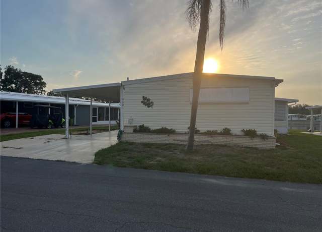 Property at 868 Baveno Dr, Venice, FL 34285, 2 beds, 2 baths
