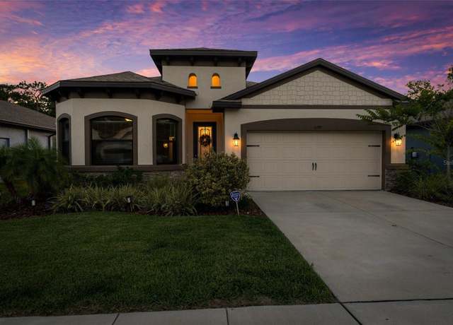 Property at 11597 Weaver Hollow Rd, New Port Richey, FL 34654, 4 beds, 3 baths