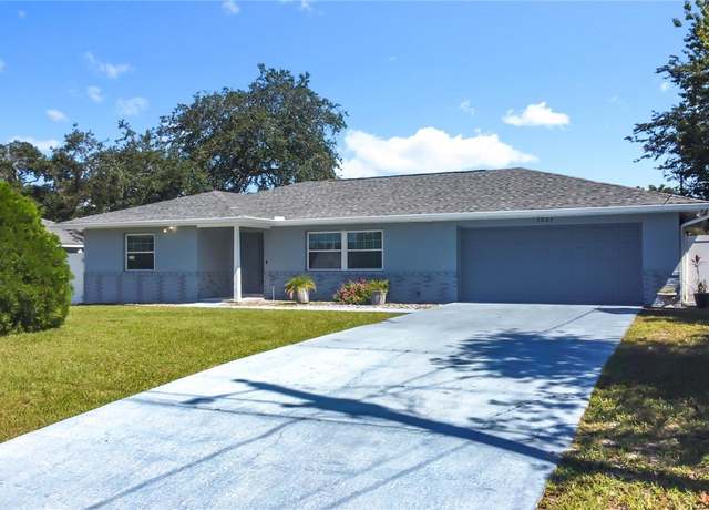 Property at 1321 Herndon Ave, Deltona, FL 32725, 3 beds, 2 baths