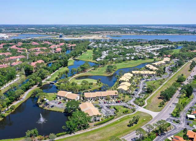 Property at 4622 Weybridge #18, Sarasota, FL 34235, 2 beds, 2 baths