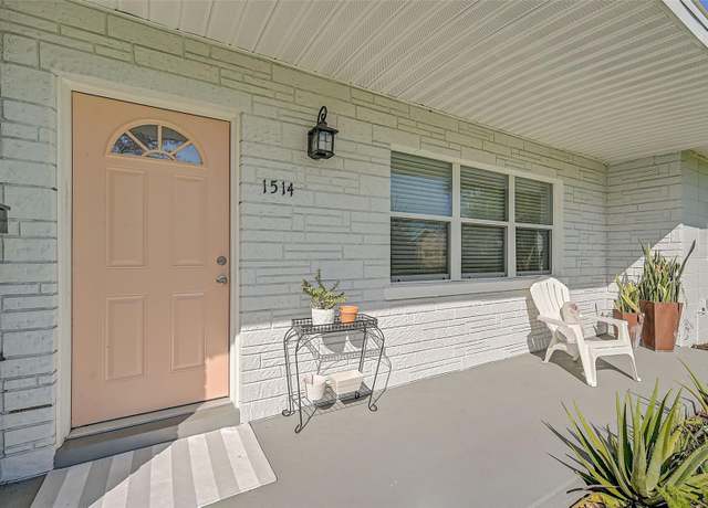 Property at 1514 32nd St W, Bradenton, FL 34205, 3 beds, 2 baths
