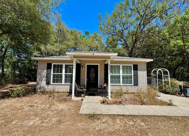Property at 40226 Palm St, Lady Lake, FL 32159, 2 beds, 1 bath