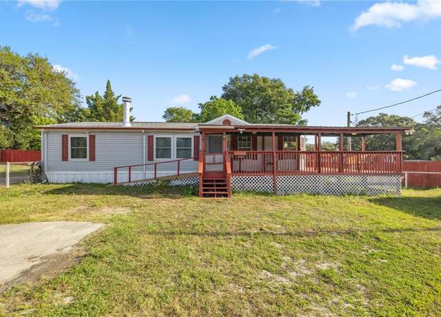 Property at 18449 SE 22nd Ln, Silver Springs, FL 34488, 3 beds, 2 baths