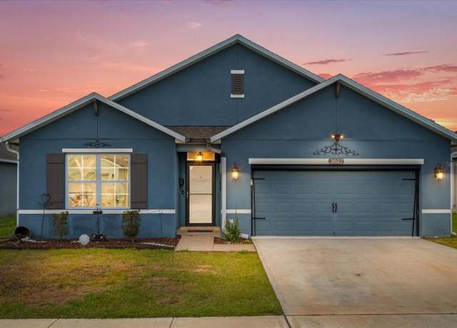 Property at 3027 Serendipity Way, Davenport, FL 33896, 4 beds, 2 baths