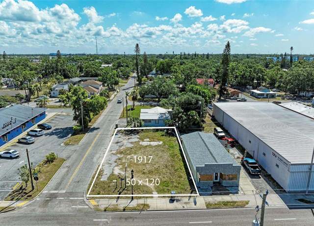 Property at 1917 14th St W, Bradenton, FL 34205