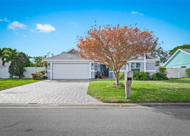 Property at 6909 34th Ave W, Bradenton, FL 34209, 3 beds, 2 baths