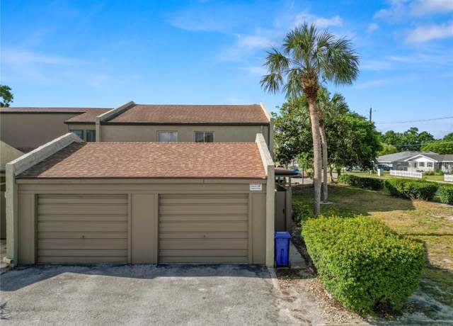 Property at 2500 21st St NW #1, Winter Haven, FL 33881, 2 beds, 2.5 baths