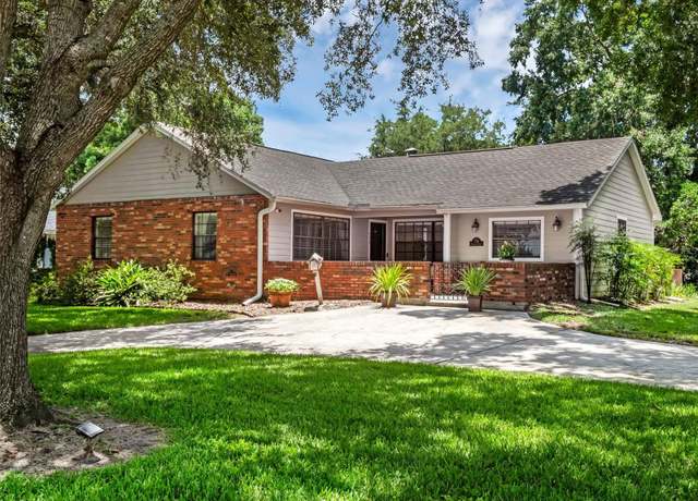 Property at 754 Maxwell St, Orlando, FL 32804, 4 beds, 2 baths