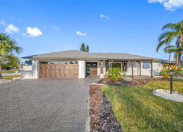Property at 1029 Bal Harbour Dr, Apollo Beach, FL 33572, 4 beds, 3 baths