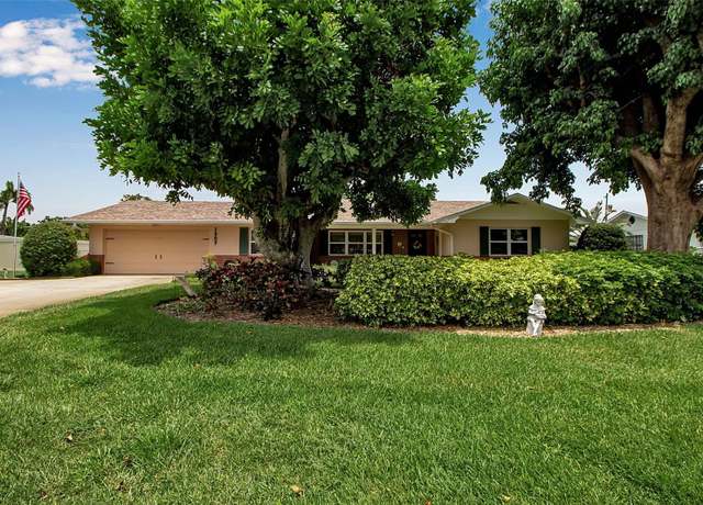 Property at 1907 76th St NW, Bradenton, FL 34209, 3 beds, 2 baths