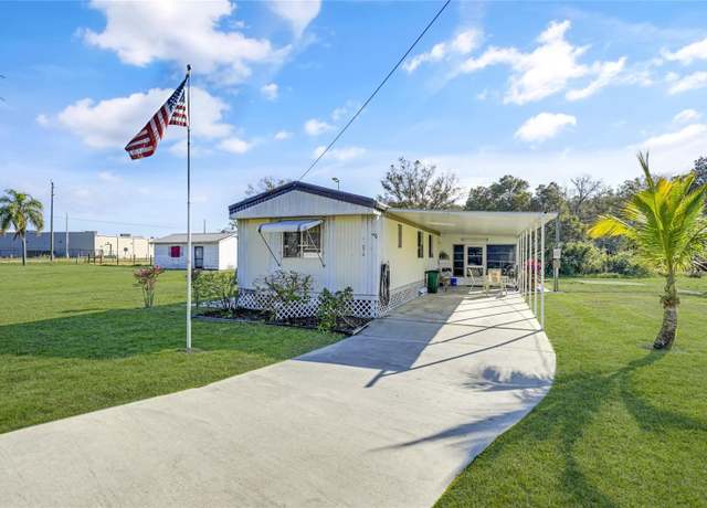 Property at 2350 SE Rackeweg St, Arcadia, FL 34266, 2 beds, 1.5 baths