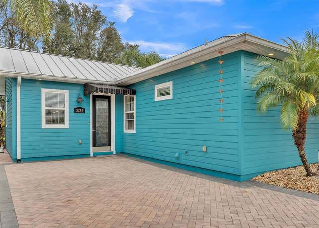 Property at 3243 Red Tail Hawk Dr, Polk City, FL 33868, 1 bed, 1.5 baths