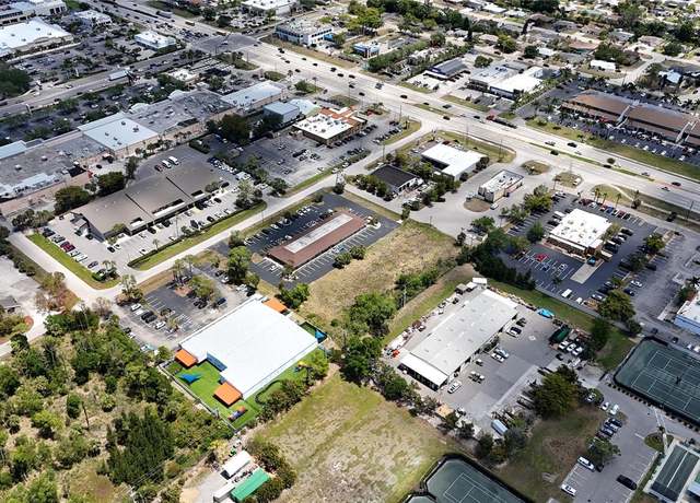 Property at 12830 Kenwood Ln, Fort Myers, FL 33907