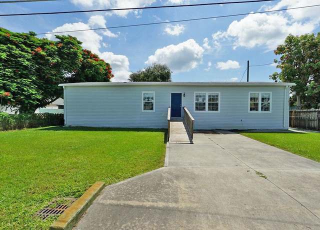 Property at 1921 Jersey Ave, St Cloud, FL 34769, 3 beds, 2 baths