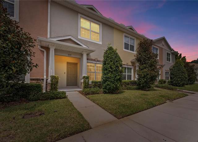 Property at 1139 Sleepy Oak Dr, Wesley Chapel, FL 33543, 2 beds, 2.5 baths