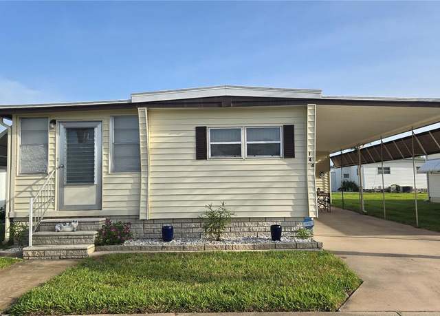 Property at 144 Melody Ln, Tarpon Springs, FL 34689, 2 beds, 2 baths