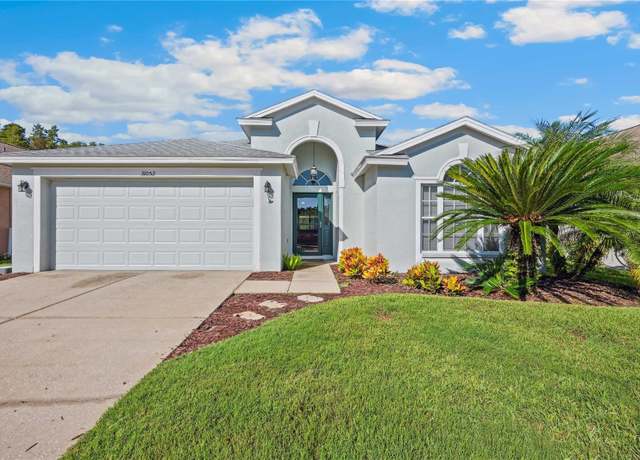 Property at 31052 Wrencrest Dr, Wesley Chapel, FL 33543, 4 beds, 2 baths