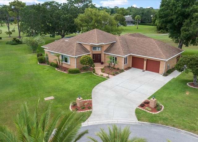 Property at 10044 Twelve Oaks Ct, Weeki Wachee, FL 34613, 4 beds, 3.5 baths