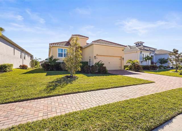 Property at 6247 Champions Row St, Bradenton, FL 34210, 3 beds, 2 baths