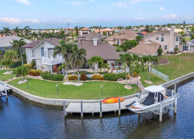 Property at 250 Freeport Ct, Punta Gorda, FL 33950, 4 beds, 3 baths