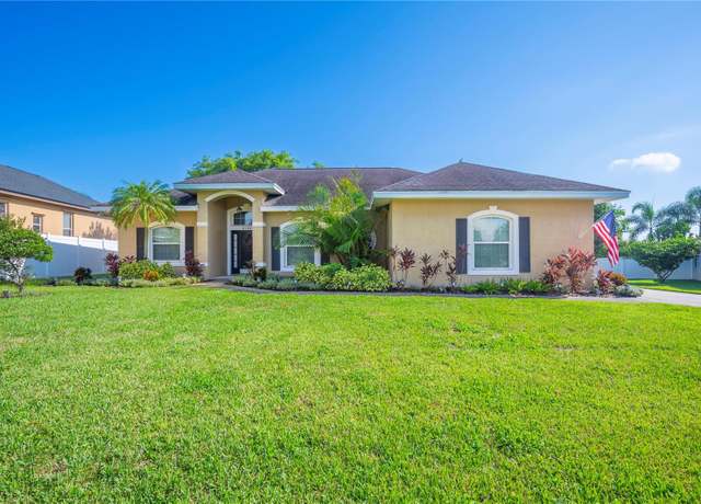 Property at 6720 Highlands Creek Loop, Lakeland, FL 33813, 3 beds, 2 baths