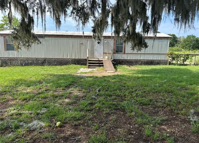 Property at 6750 SE 60th St, Trenton, FL 32693, 2 beds, 1.5 baths